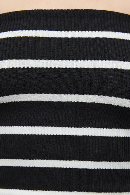 Gestreifte trägerlose Bluse