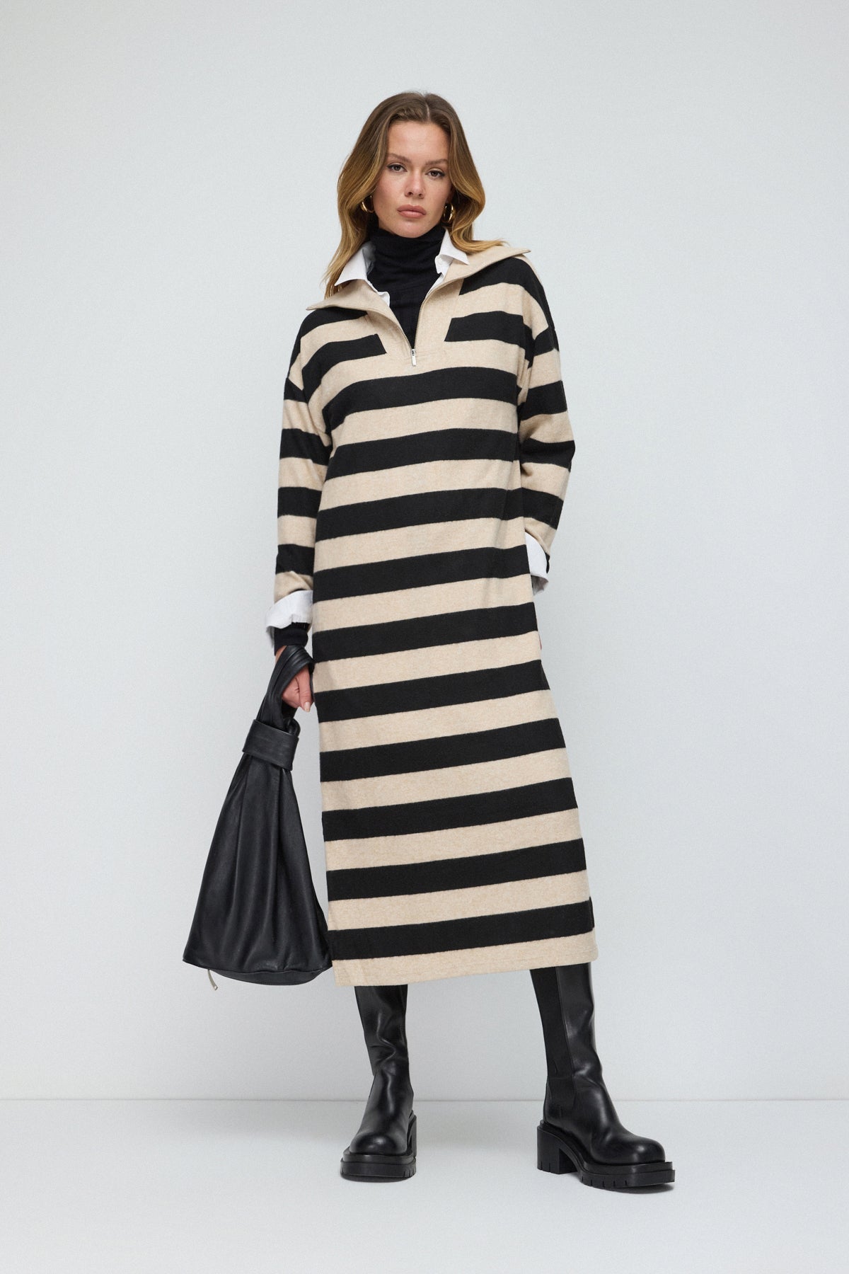 Gestreiftes Oversize-Kleid