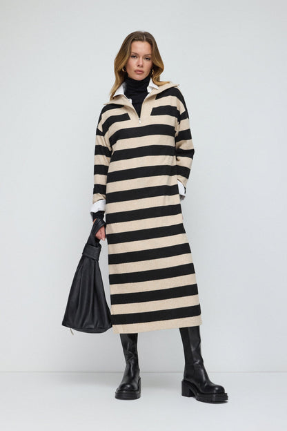 Gestreiftes Oversize-Kleid