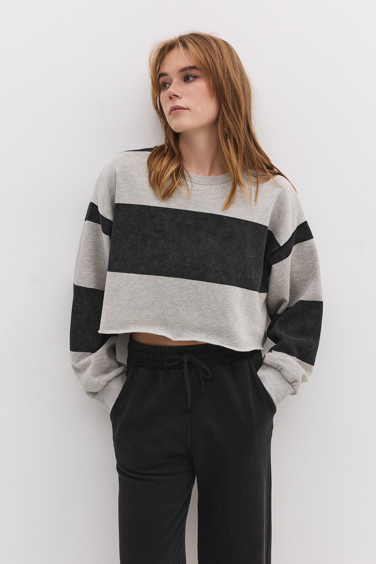 Gestreiftes Crop-Sweatshirt