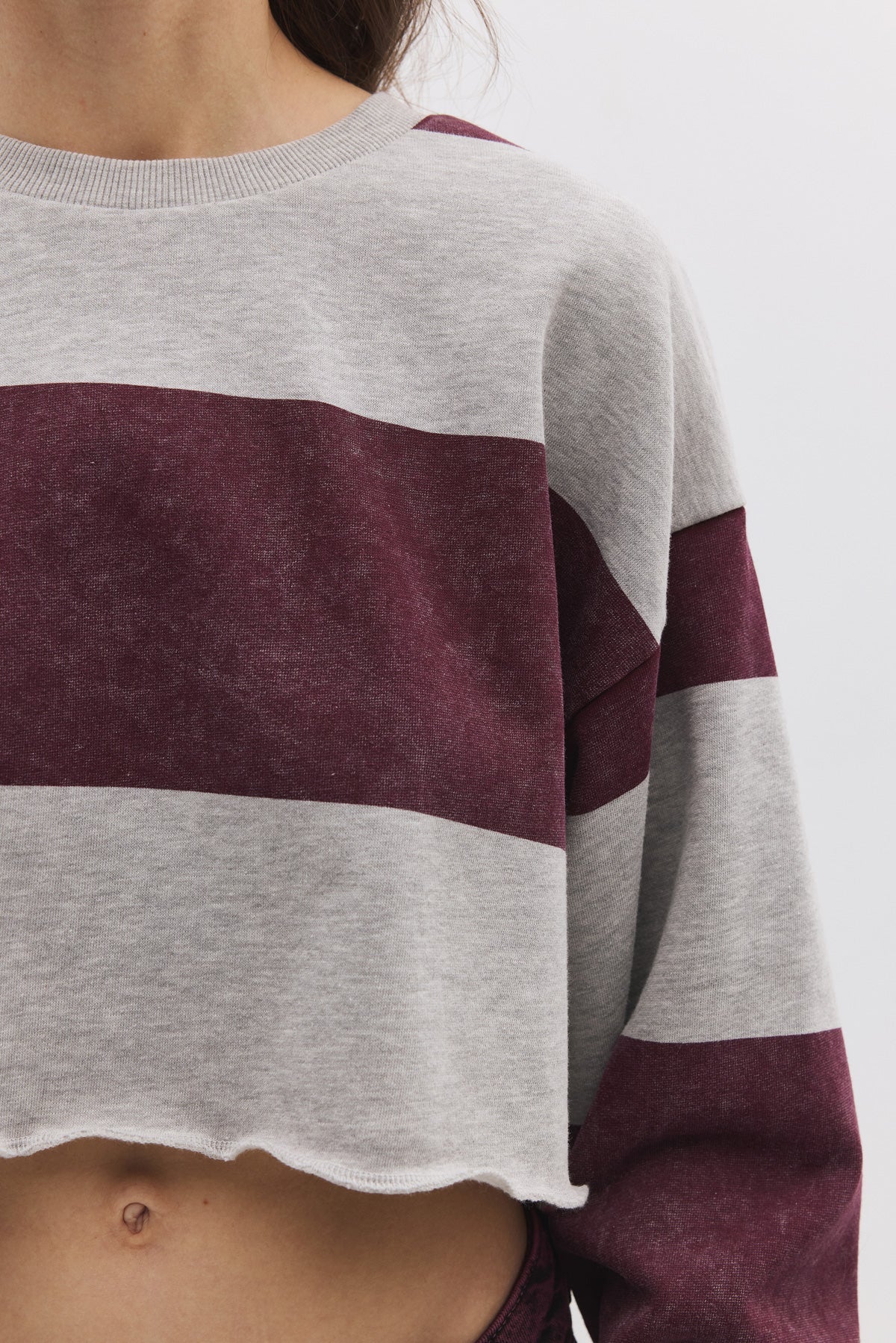 Gestreiftes Crop-Sweatshirt