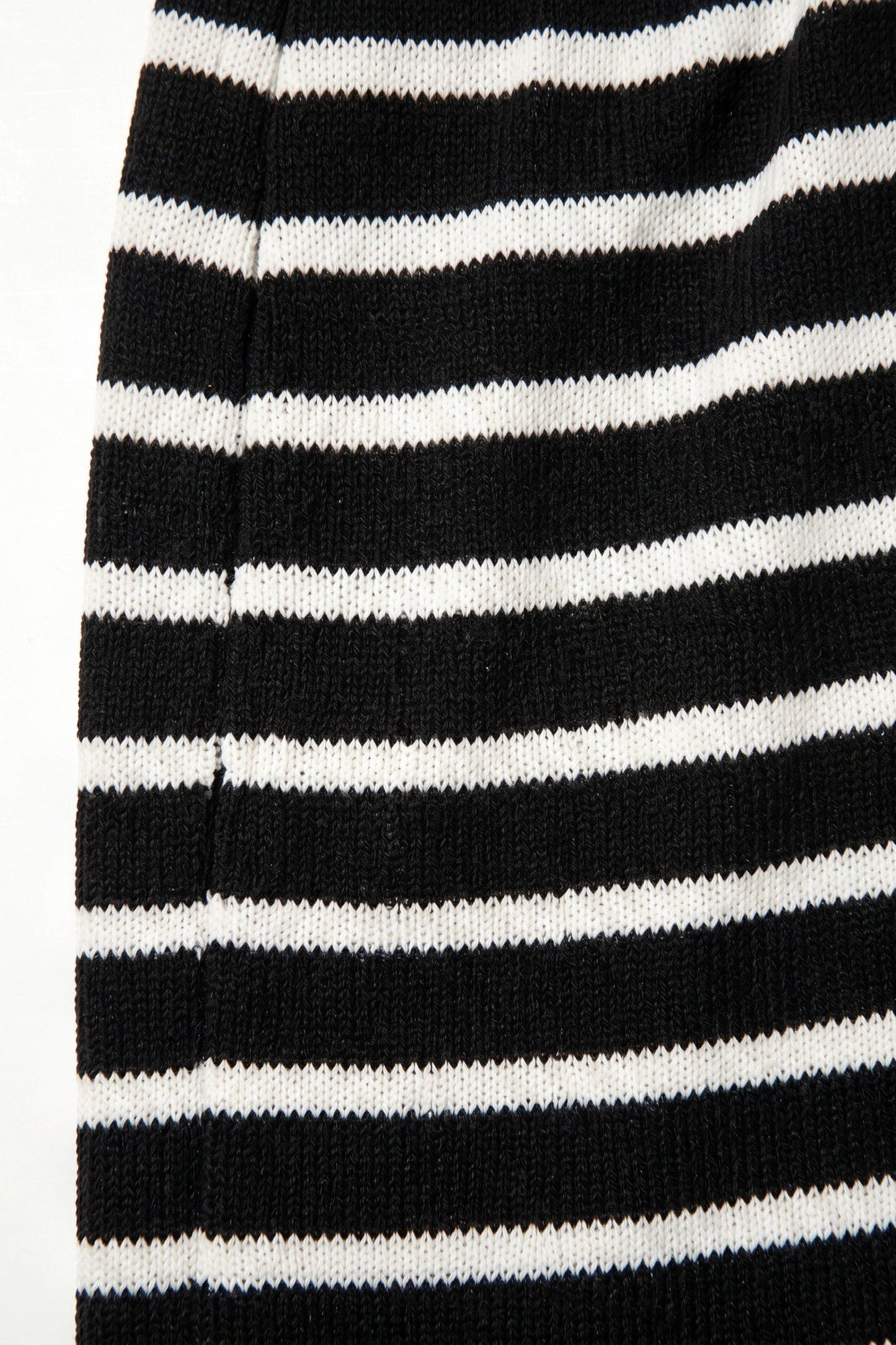 Gestreifte Textur-Shorts mit Bindegürtel