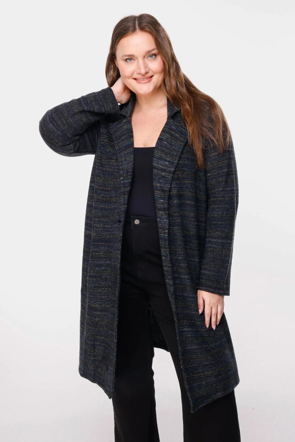 Gestreifter, langärmeliger Strickcardigan mit Knopfdetails