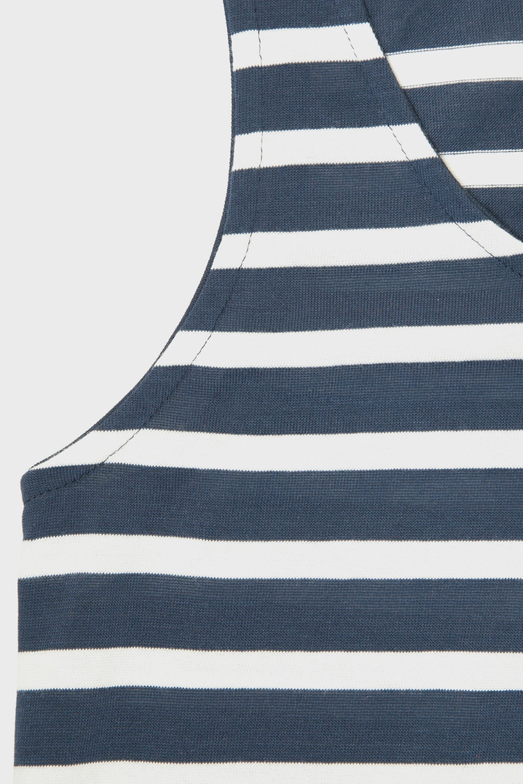 Gestreiftes ärmelloses T-Shirt