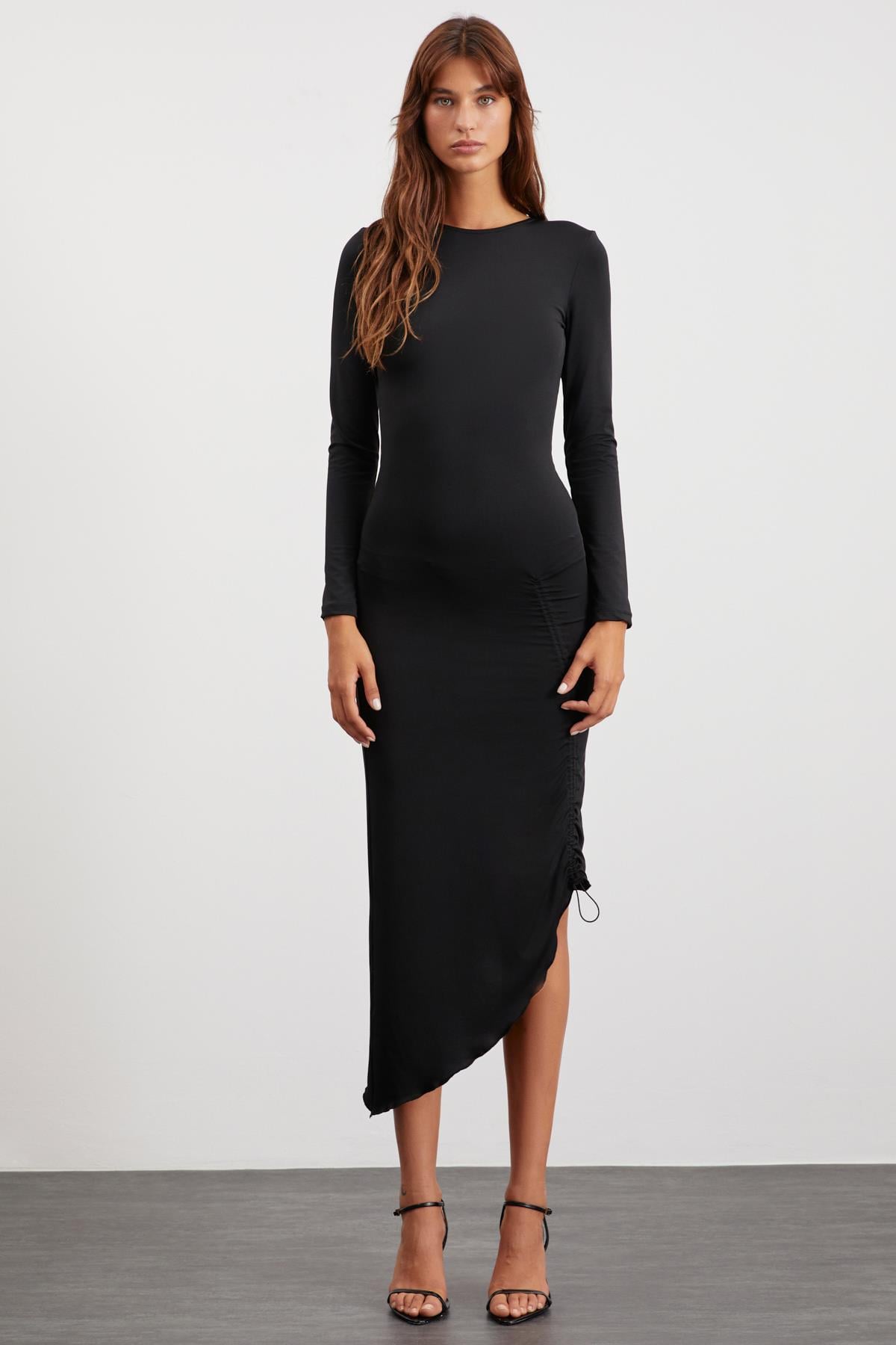 Claudia Damen Asymmetrisches Maxikleid