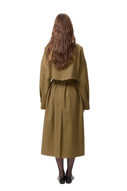 CREME-TRENCH-COAT MIT SCHAL-DETAIL-DESIGN.