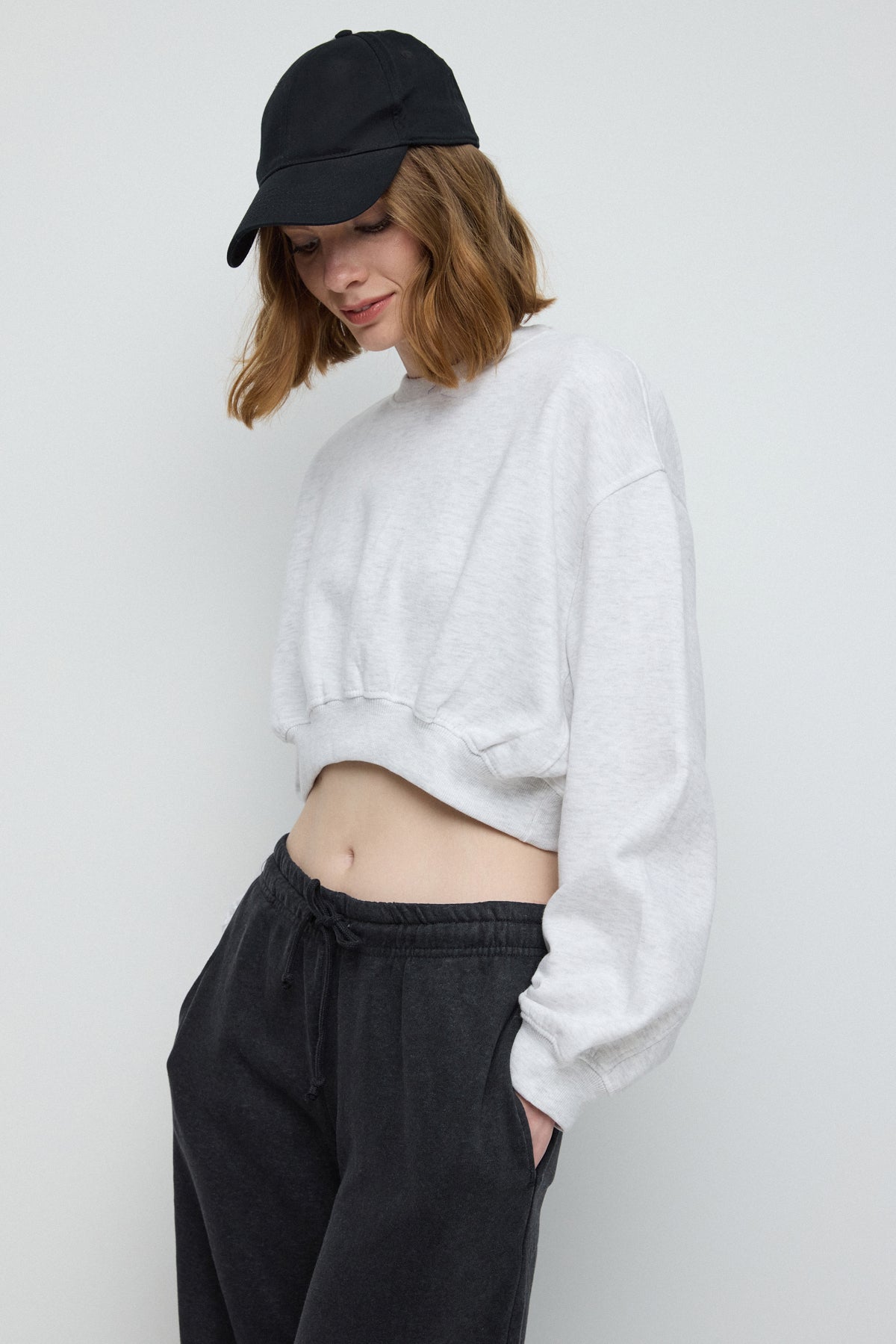 Crop Basic Sweatshirt