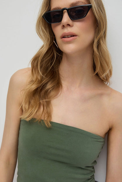 Trägerloses Crop-Top