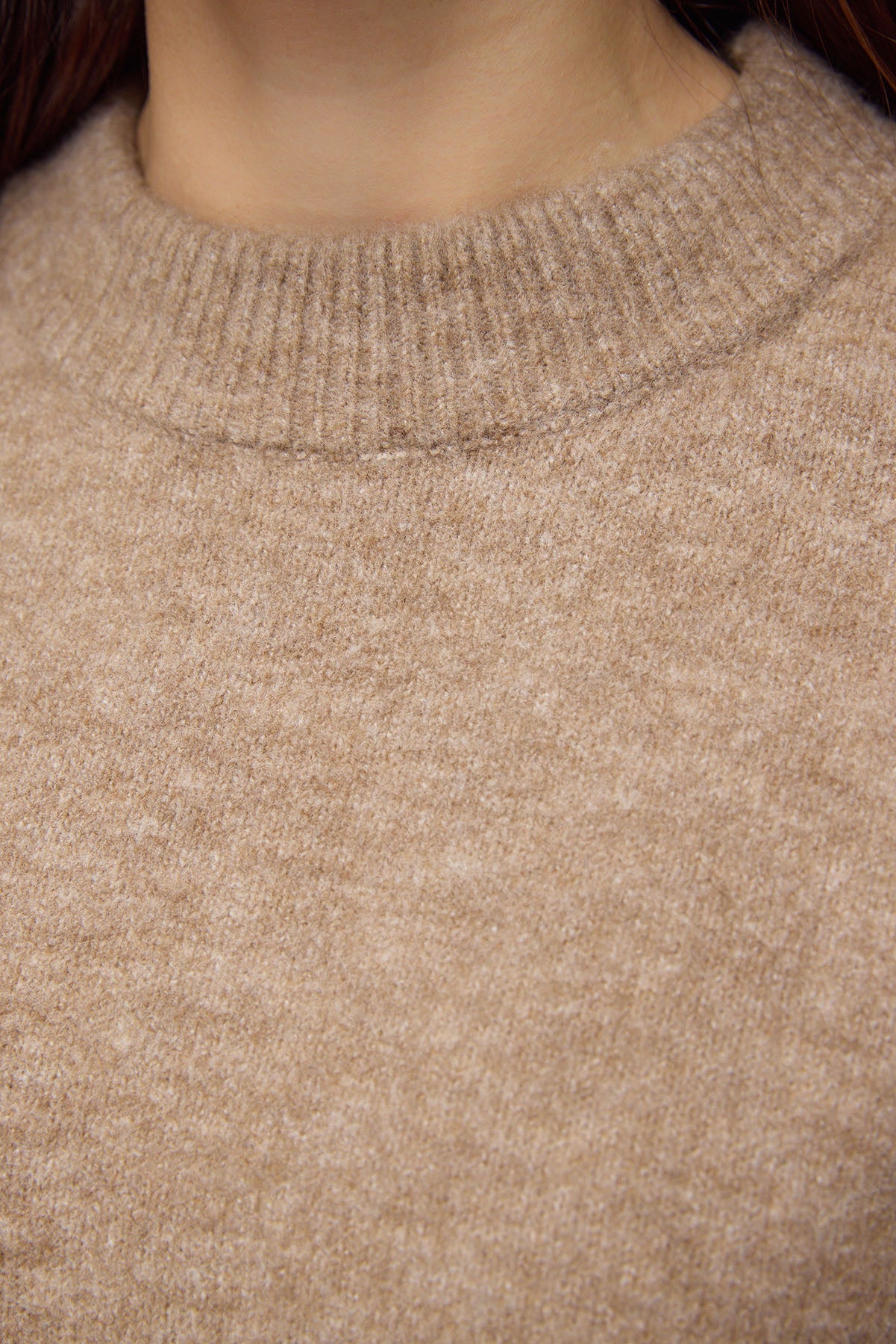 Kurzer Strickpullover
