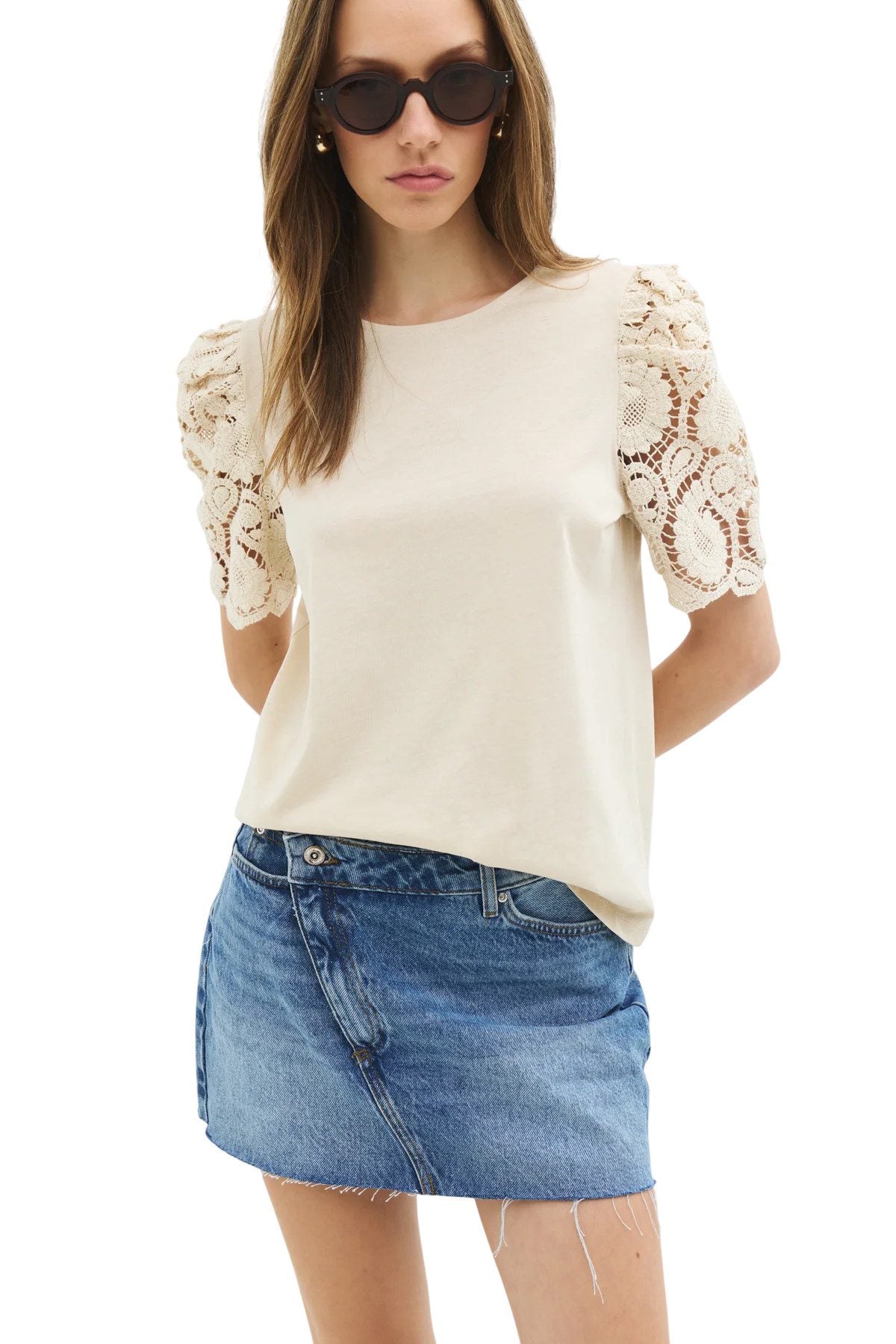 T-Shirt mit Ärmeln aus Spitze