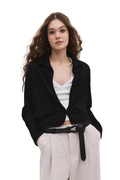 Langärmlige Jacke mit Knopfleiste