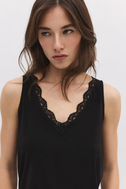 Ärmellose Bluse mit Spitzendetails