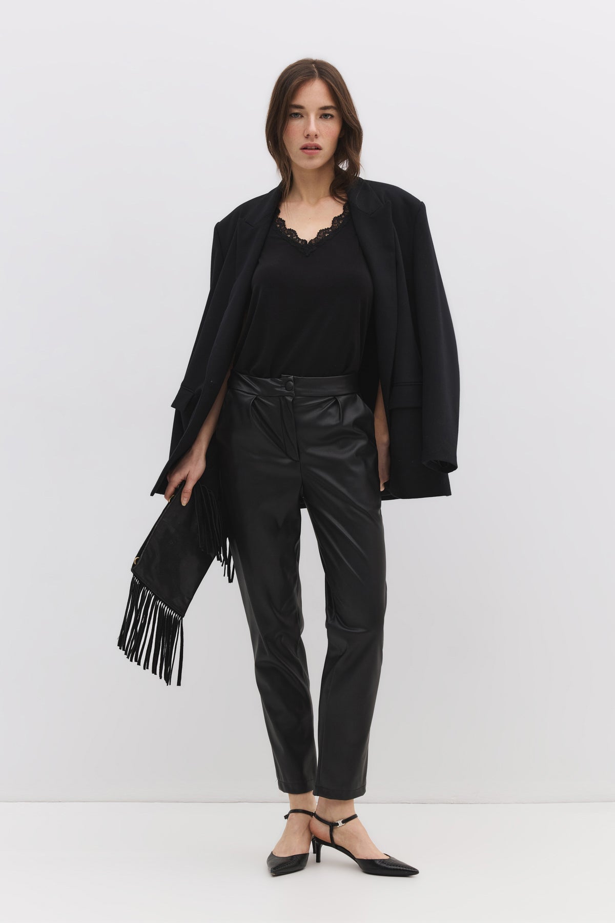 Ärmellose Bluse mit Spitzendetails
