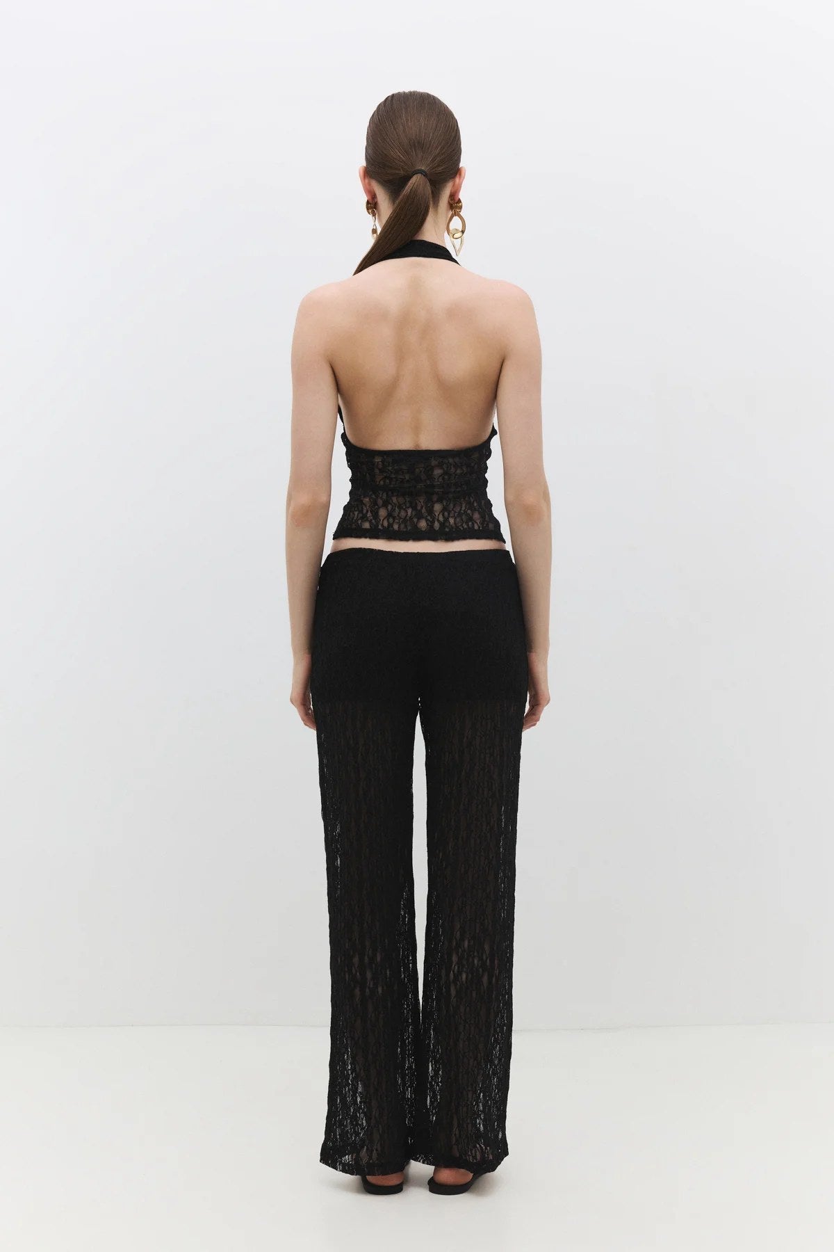 Bequeme, weite Hose mit Spitzenbesatz
