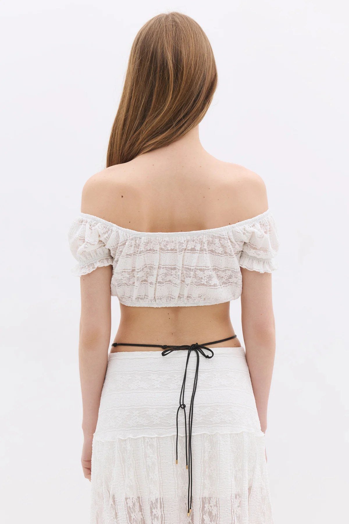 Spitzen-Crop-Top mit Carmen-Ausschnitt