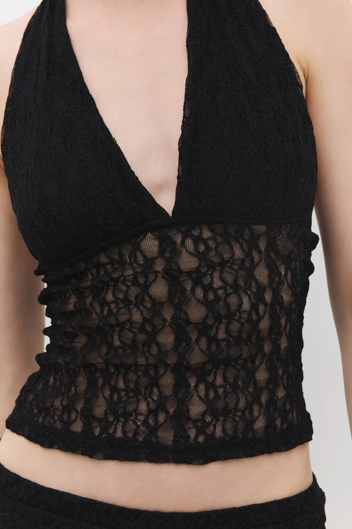 Crop-Bluse mit Spitzenhalter und Bindeband