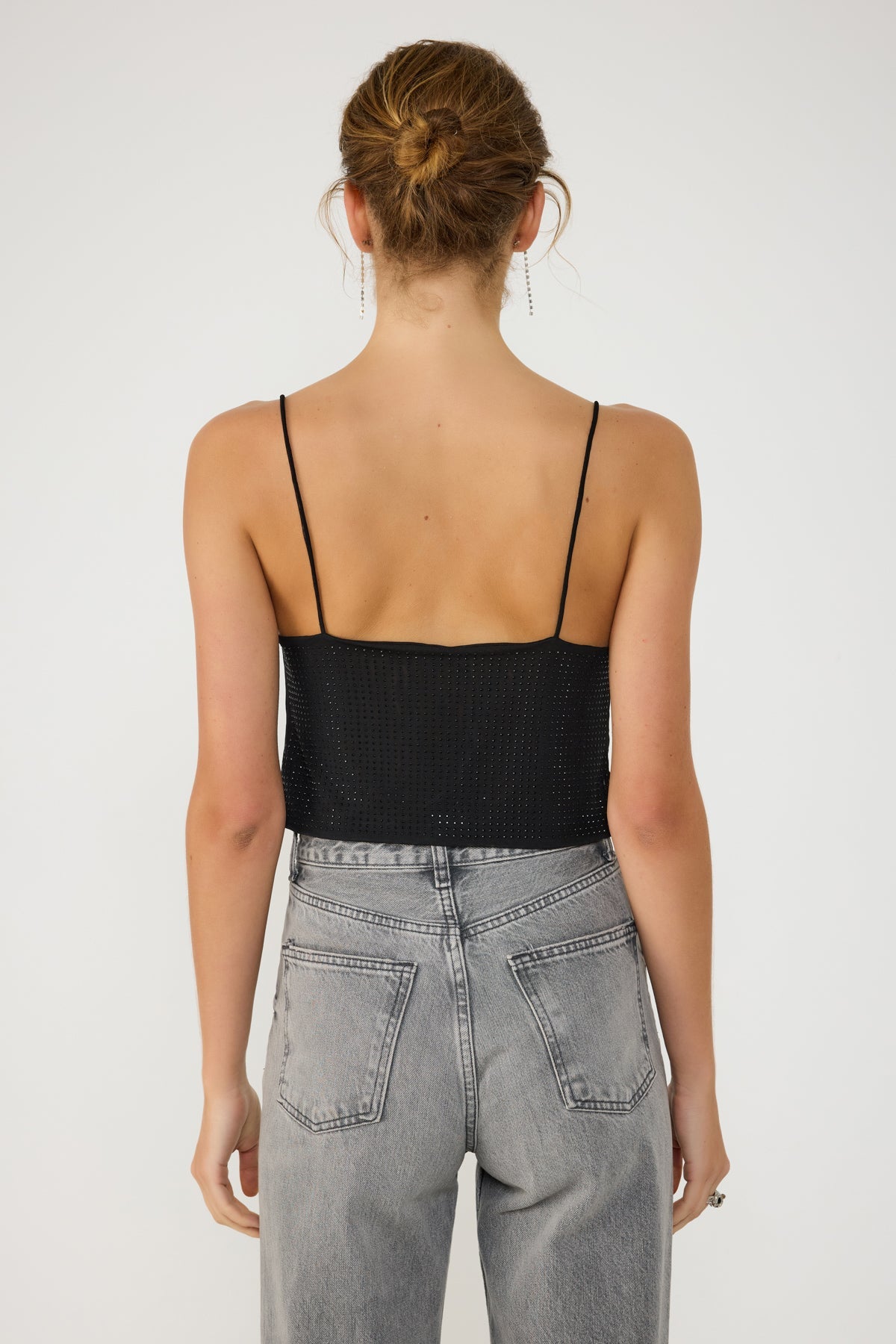 Top-Body mit tiefem Ausschnitt und Steinverzierungen