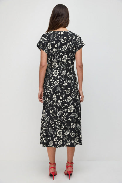 Gemustertes Wickelkleid in Midi-Länge