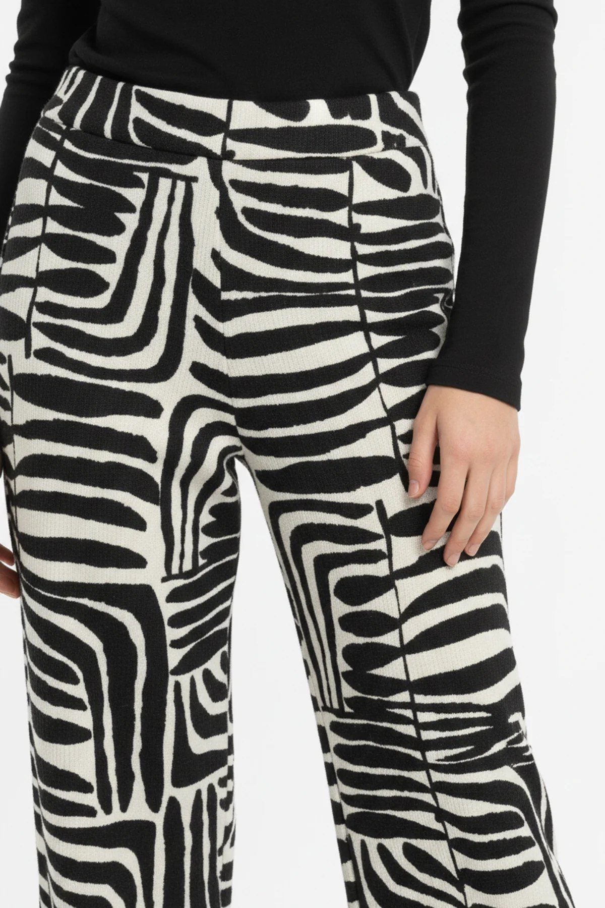Gemusterte Weitbein-Hose