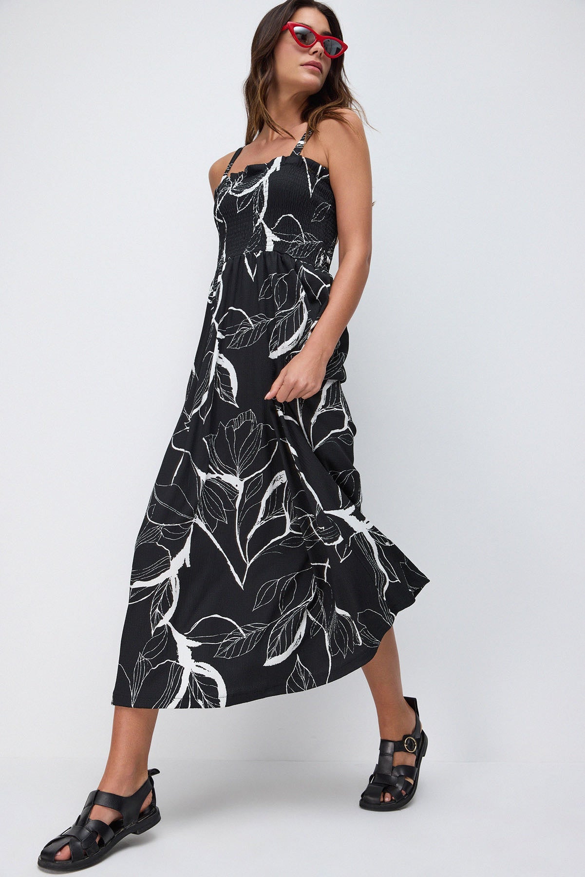 Trägerloses langes Kleid