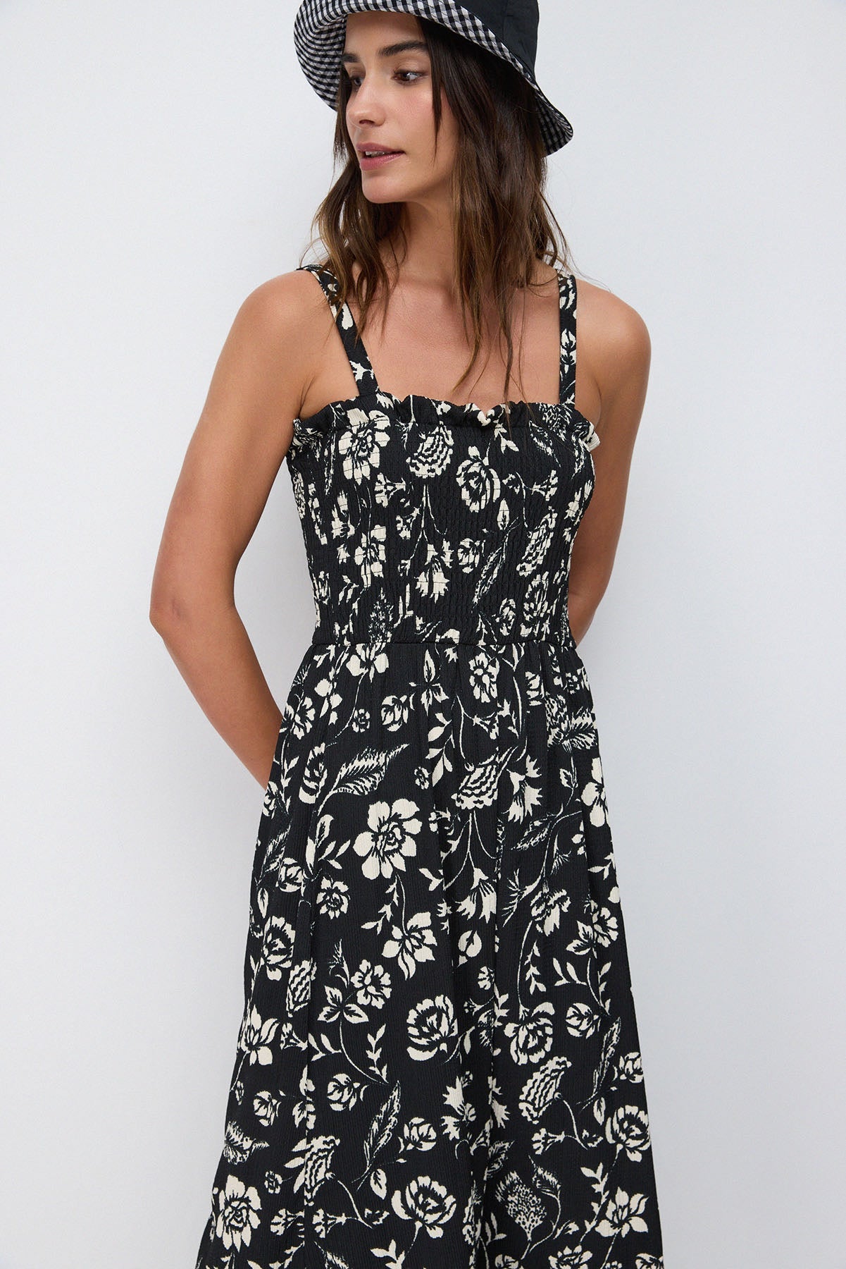 Trägerloses langes Kleid