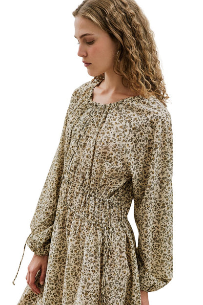 Baumwollkleid mit Gänseblümchenmuster
