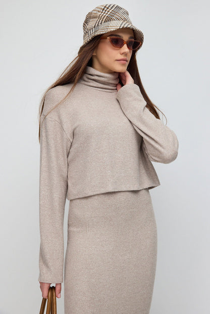 Oversize-Pullover mit hohem Kragen