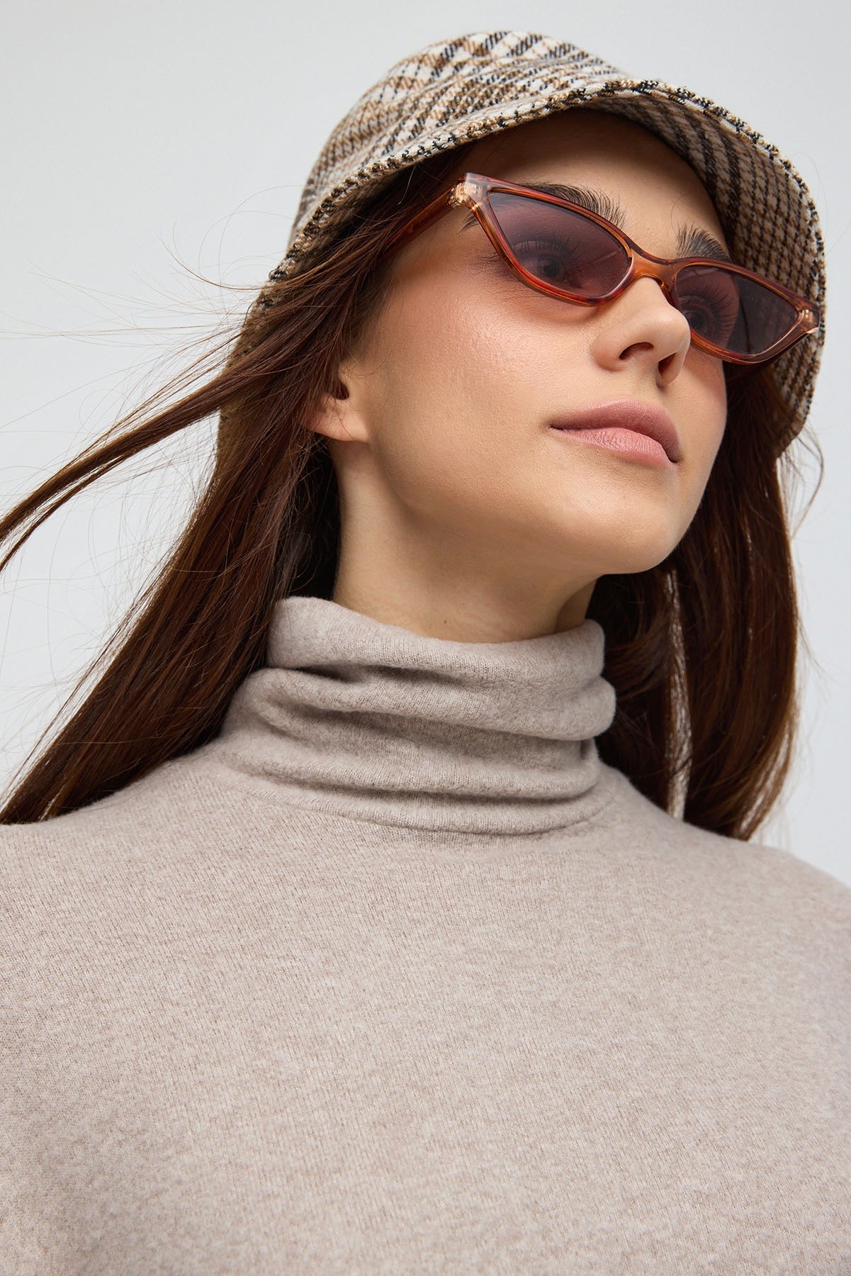 Oversize-Pullover mit hohem Kragen
