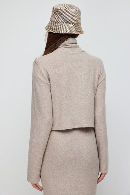 Oversize-Pullover mit hohem Kragen