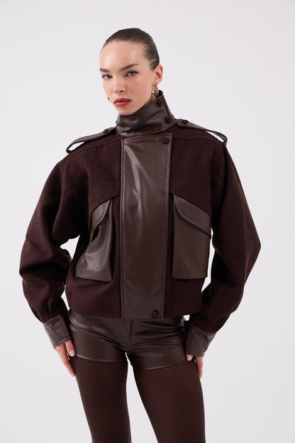 Braune Wildlederjacke mit Lederdetails