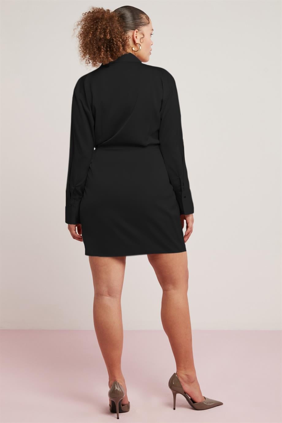 Satinkleid Plus Size