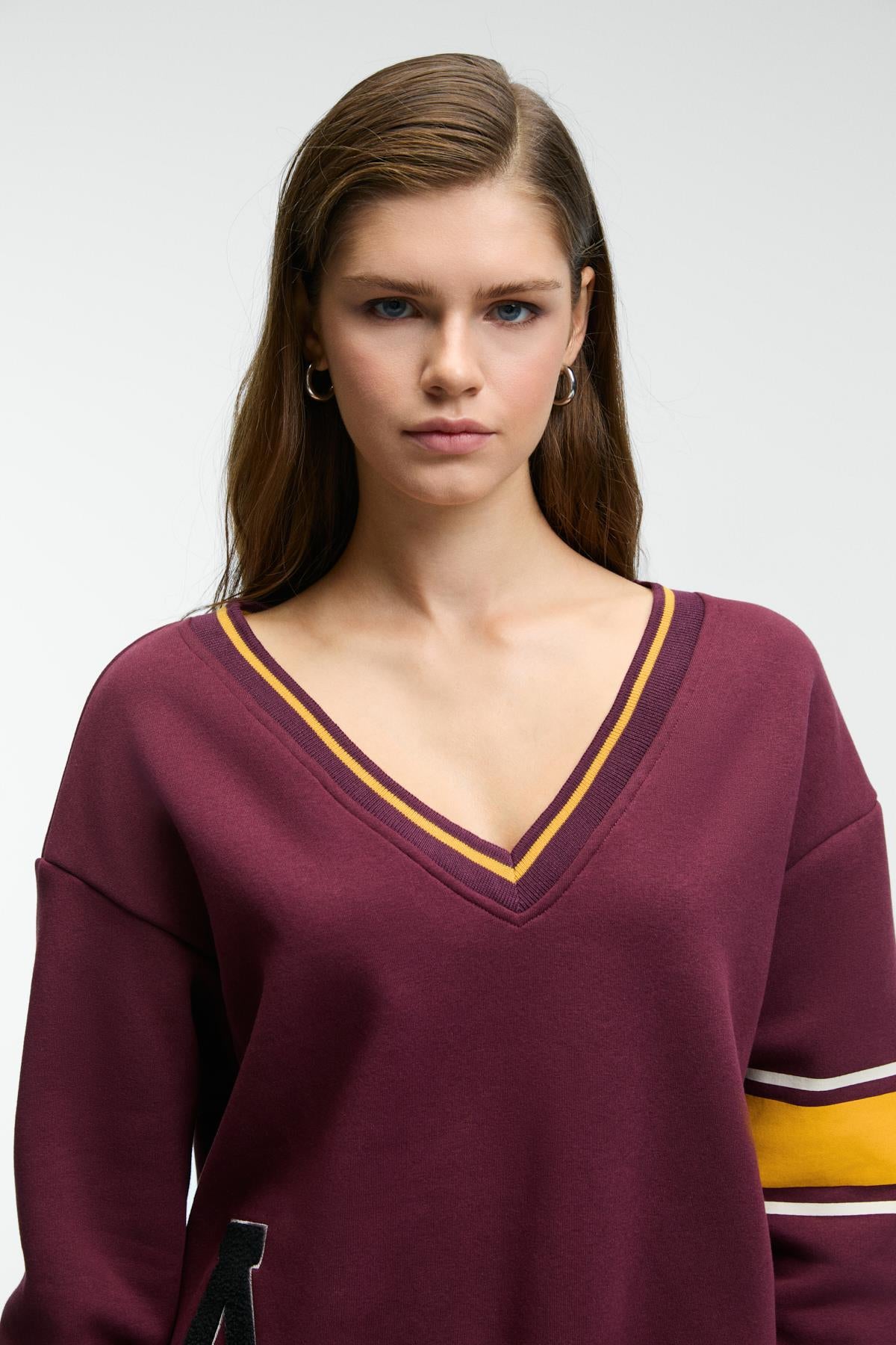 GRIMELANGE DIVINE Damen V-Ausschnitt Sweatshirt Bordeaux