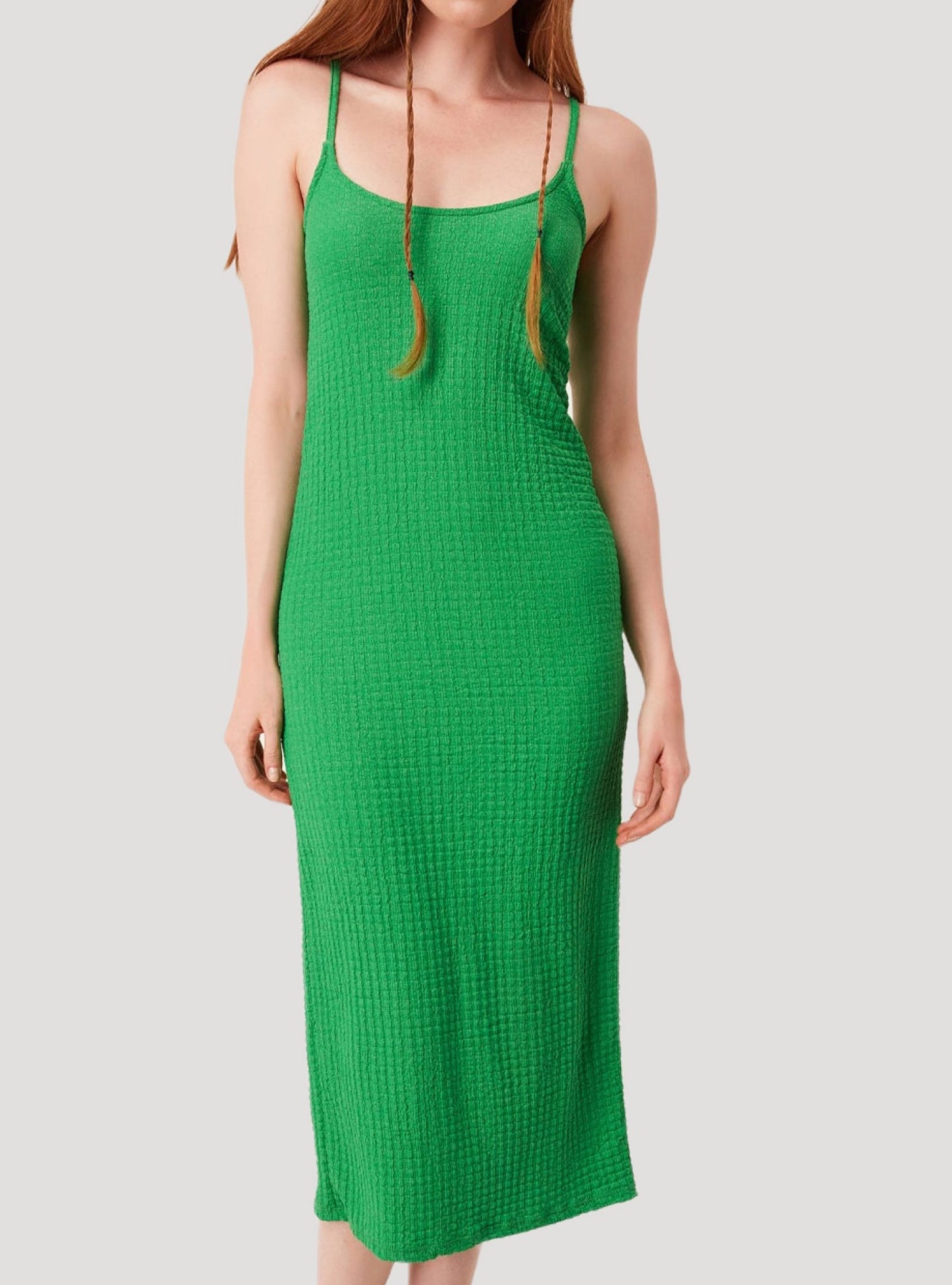 Kleid mit dünnen Trägern