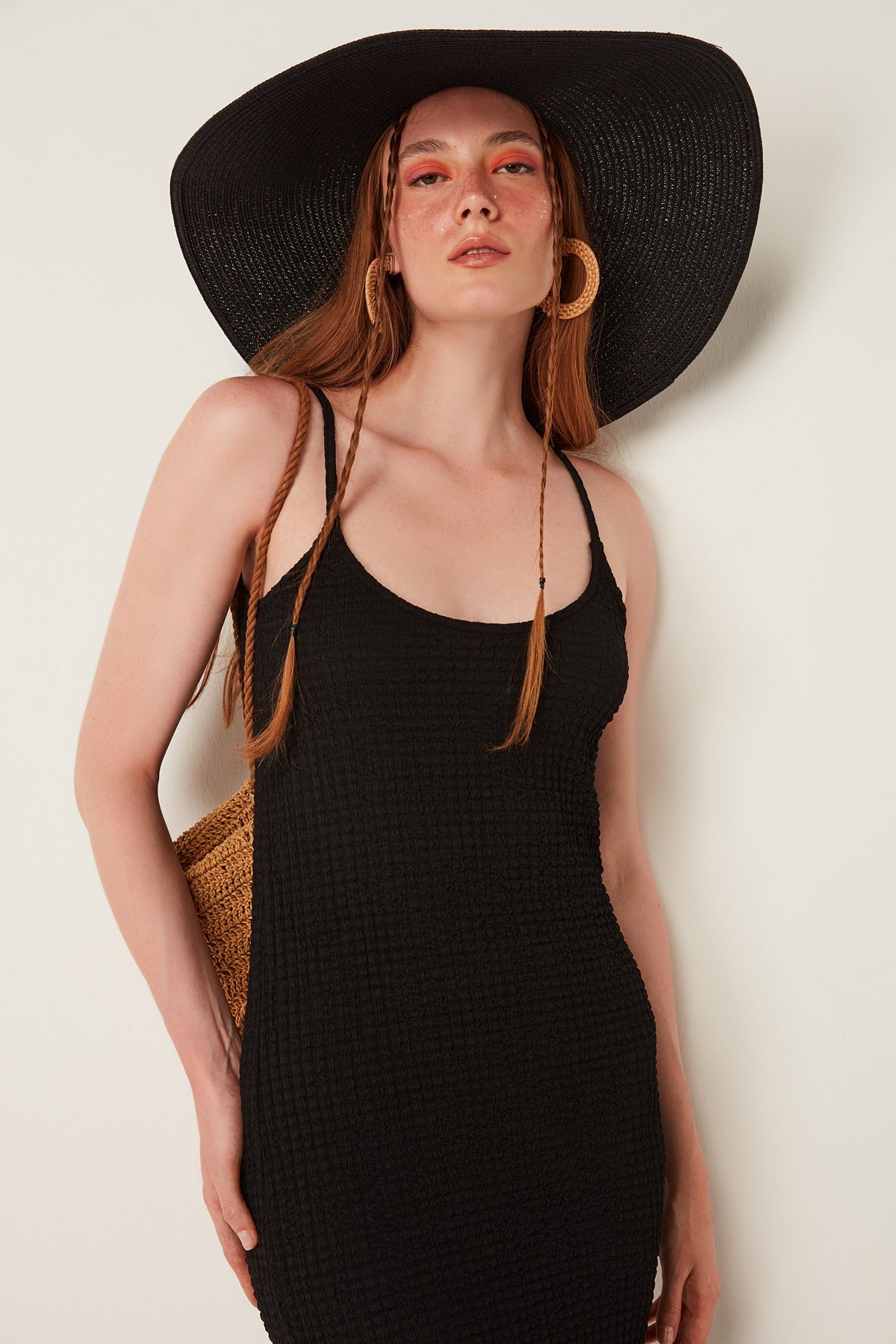 Kleid mit dünnen Trägern