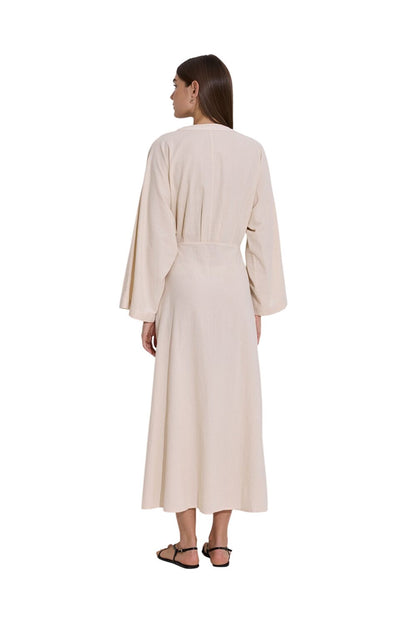 STRUKTURIERTES WICKELKLEID, SCHWARZ.