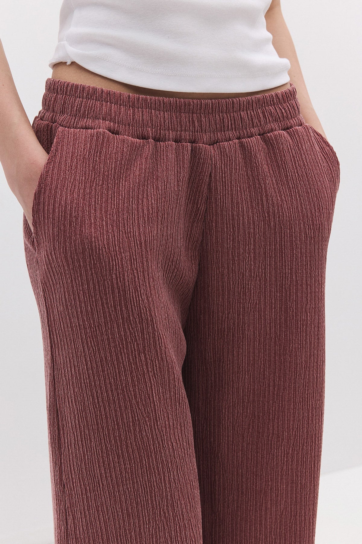 Bequeme Hose mit Struktur