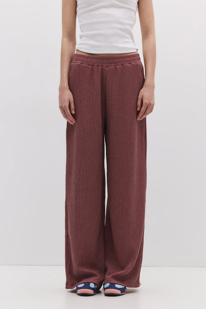 Bequeme Hose mit Struktur