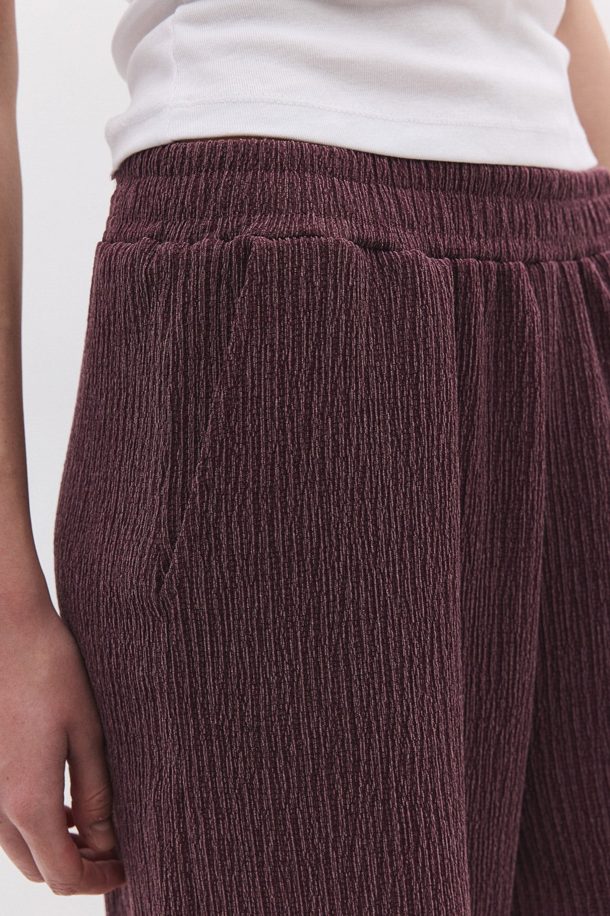 Bequeme Hose mit Struktur