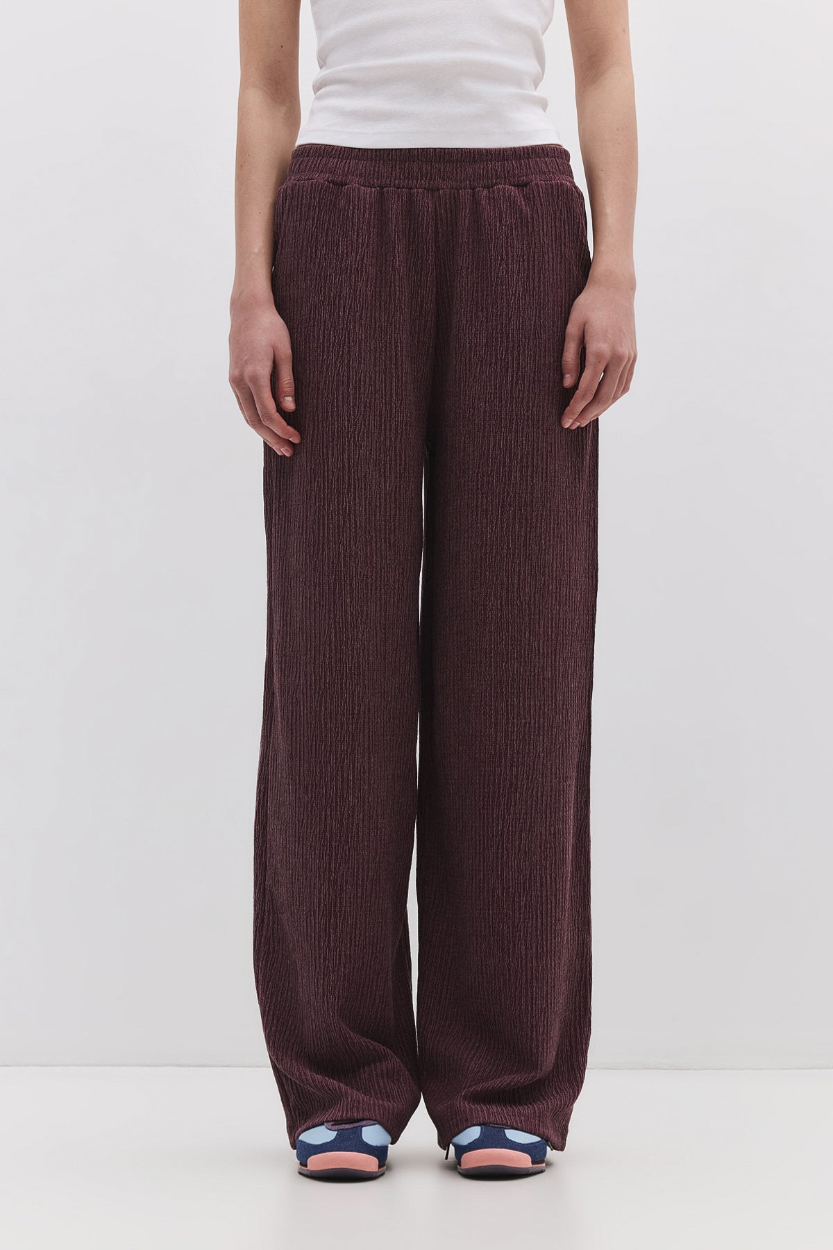 Bequeme Hose mit Struktur