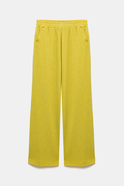 Bequeme Hose mit Struktur