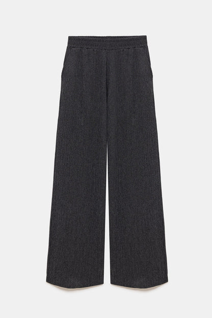 Bequeme Hose mit Struktur