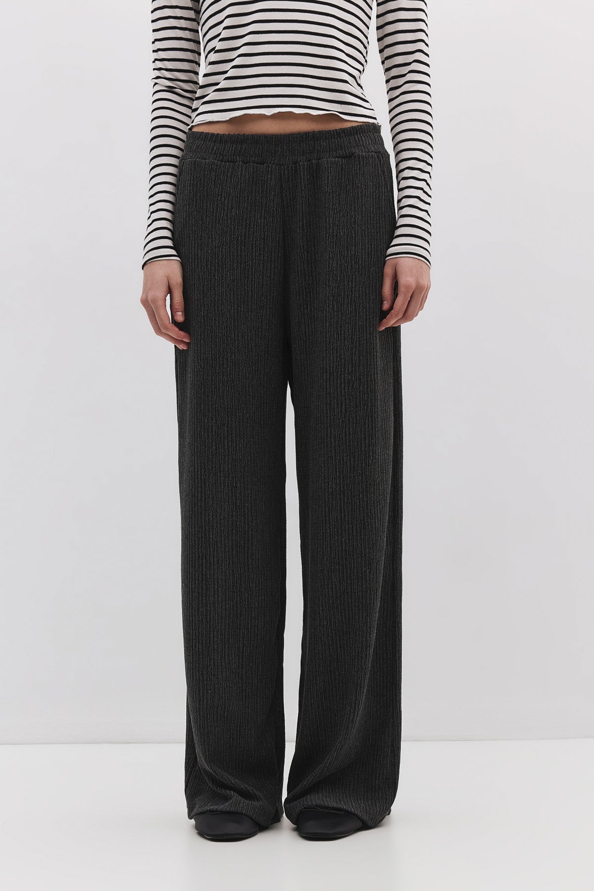 Bequeme Hose mit Struktur