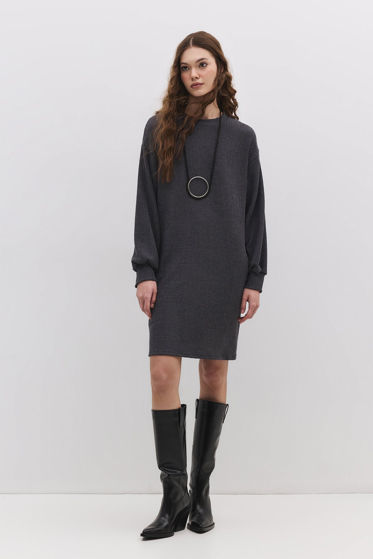 Kleid mit langen Ärmeln