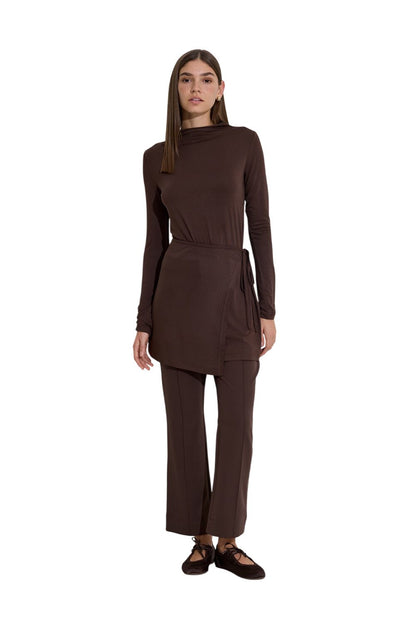 Drapierte Bluse mit Bindedetail, schwarz.