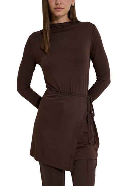 Drapierte Bluse mit Bindedetail, schwarz.
