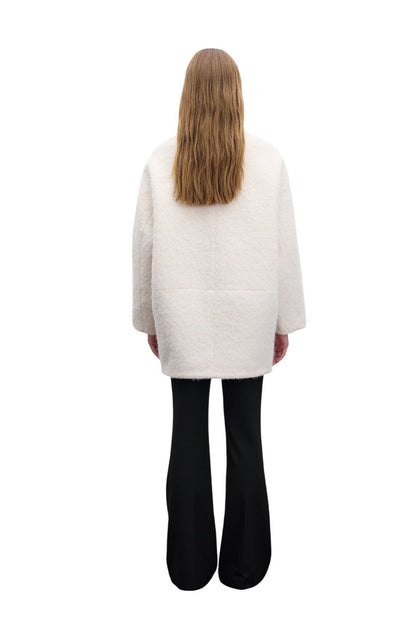 Doppelreihiger Creme Mantel