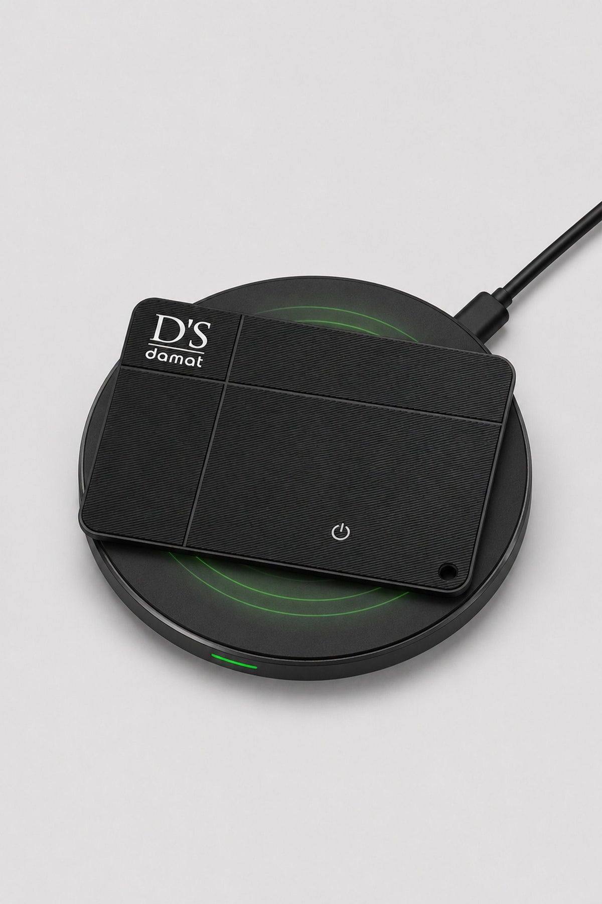 Intelligente Leder-Reisepasshülle mit Tracker