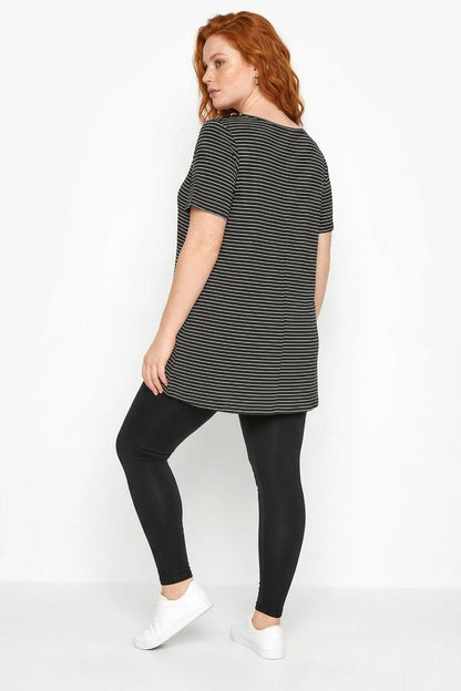 Knopfdetail Rundhals T-Shirt