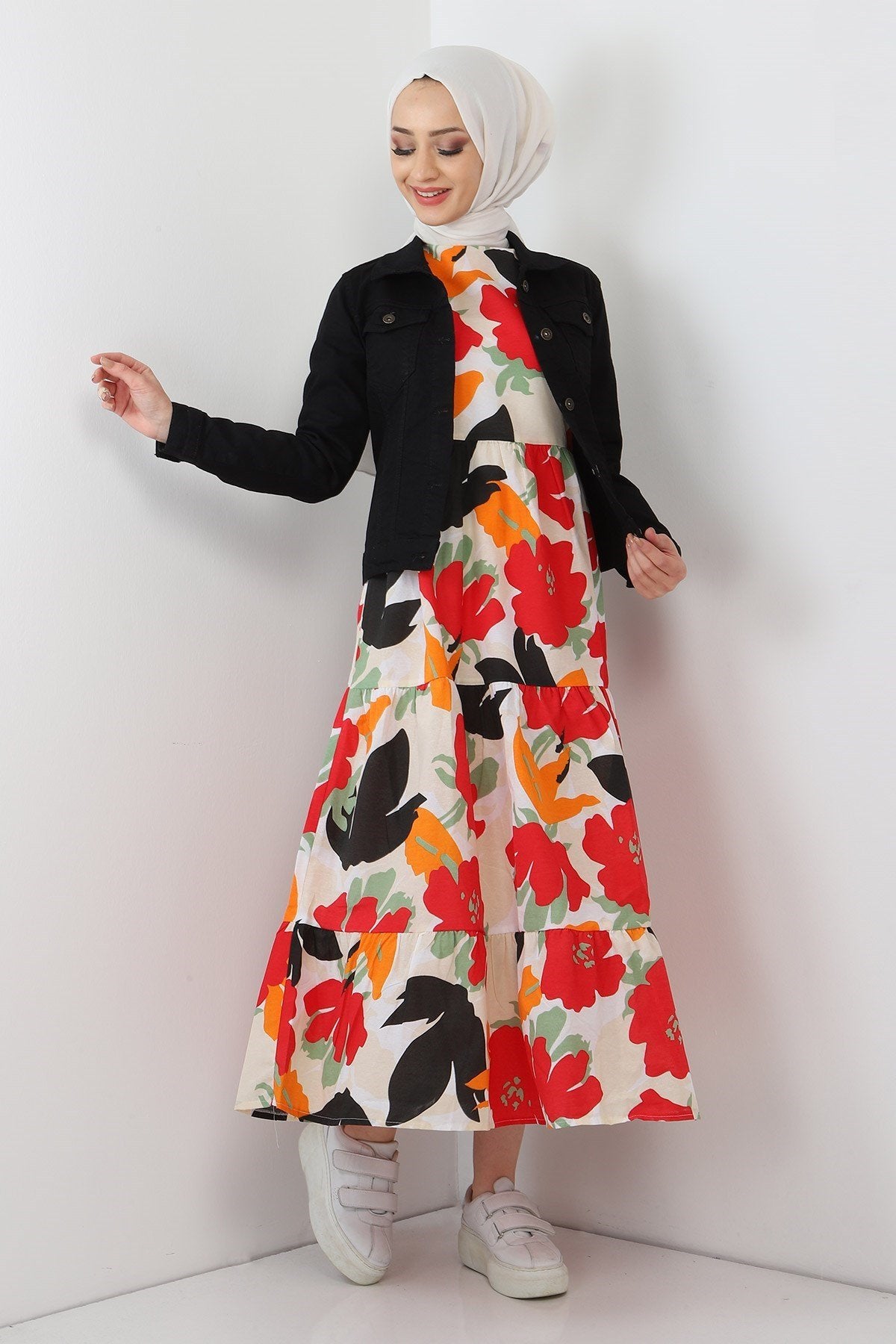 Denim-Jacke mit Knopfleiste  Denim-Jacken werden vorne mit Knopfverschluss getragen.
