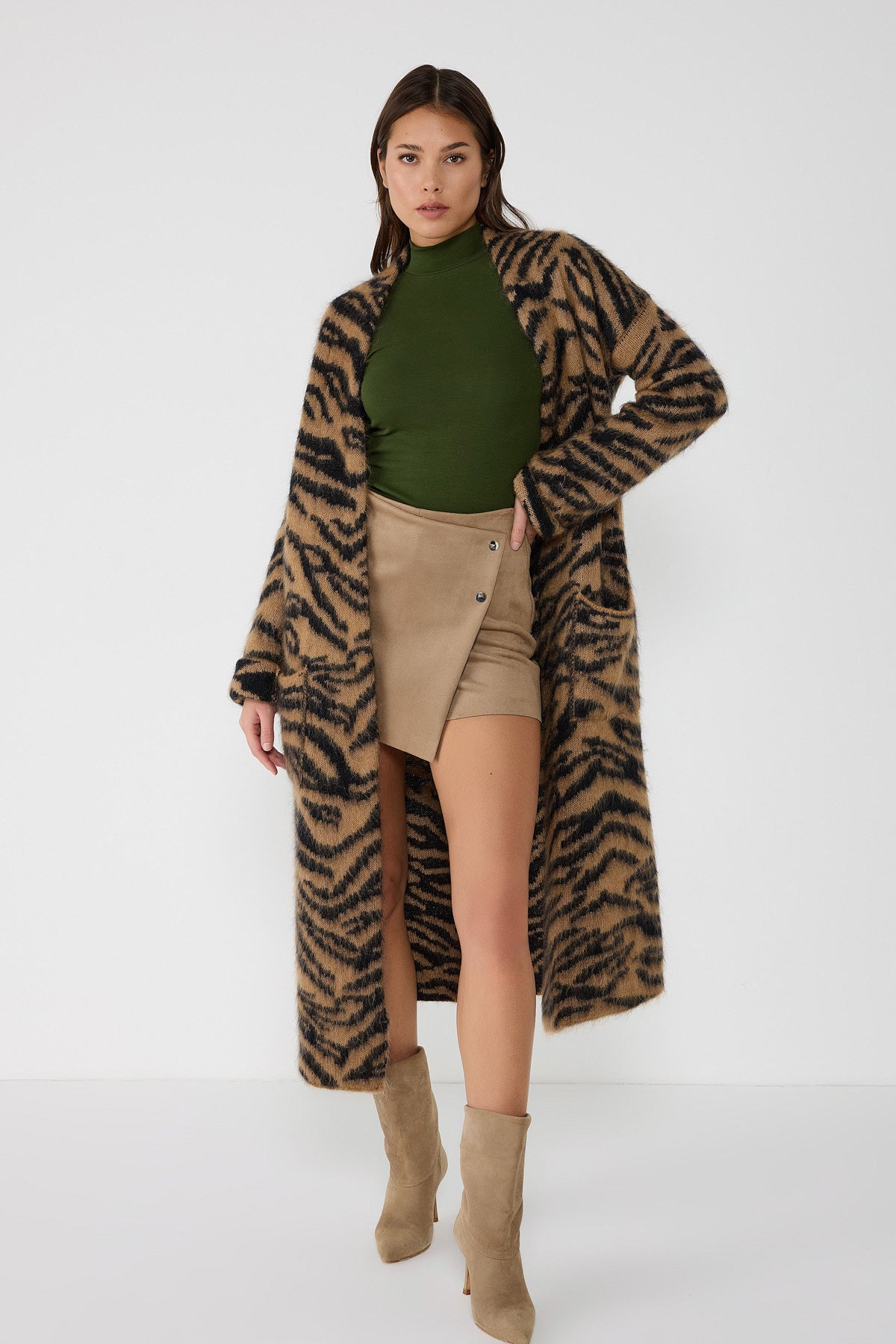 Rollkragenbluse mit langen Ärmeln